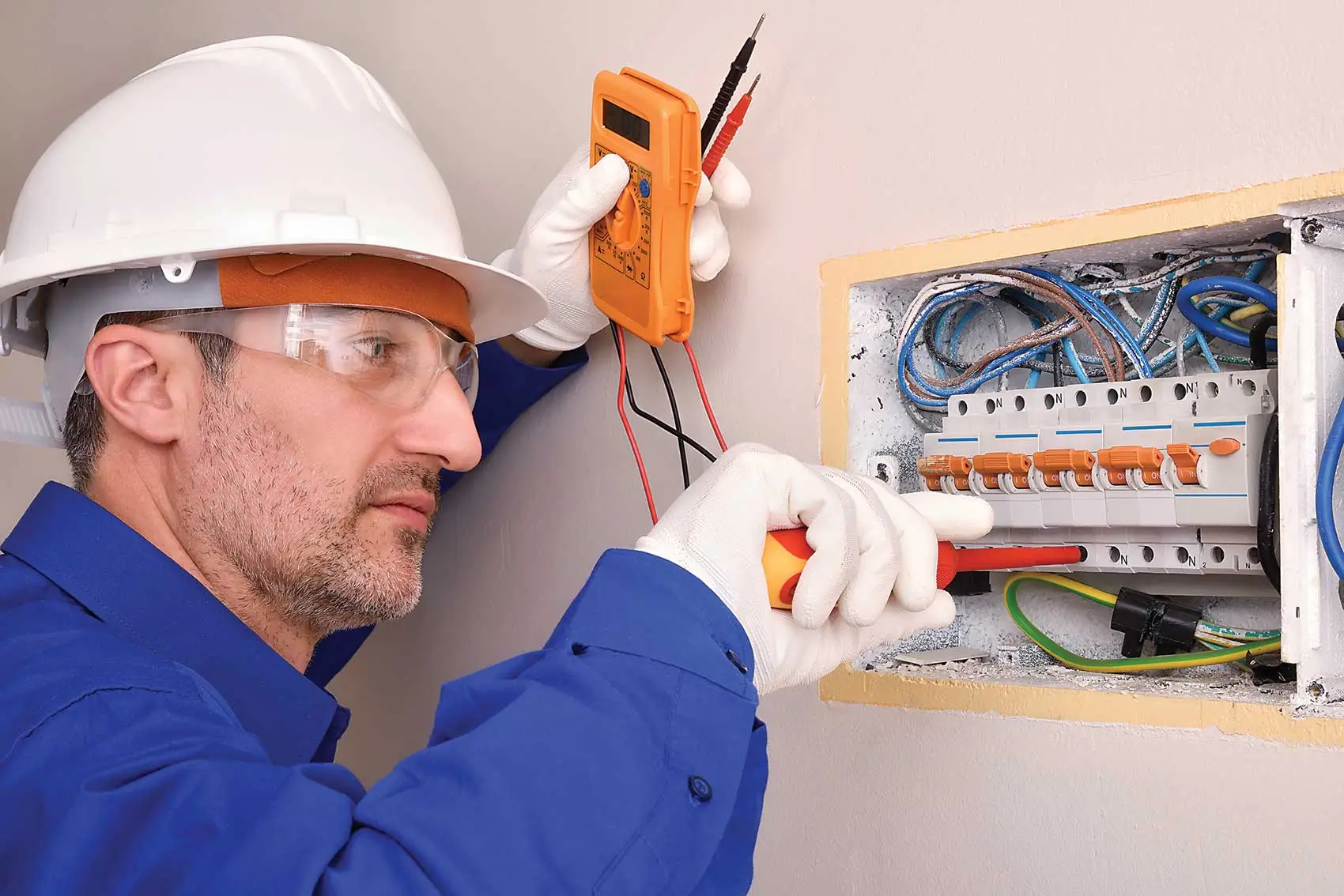 Know all about the Local electrician in Lansing
